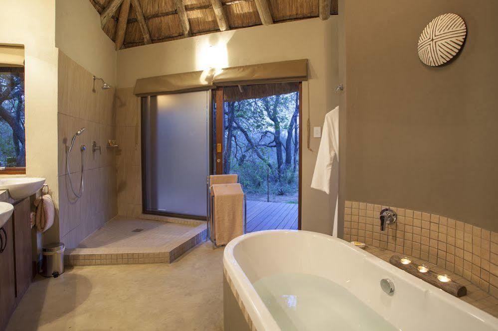Tambuti Lodge Pilanesberg Exterior photo